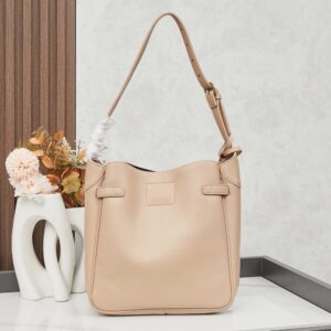 【AT3725】✨Balenciaga Paris クラシックなロック付きショルダーバッグ✨