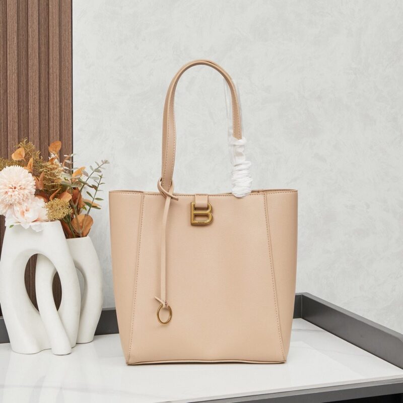 【AT3729】Balenciagaのクラシックで万能なトートバッグ | ラグジュアリーな都市のスタイル 🎀