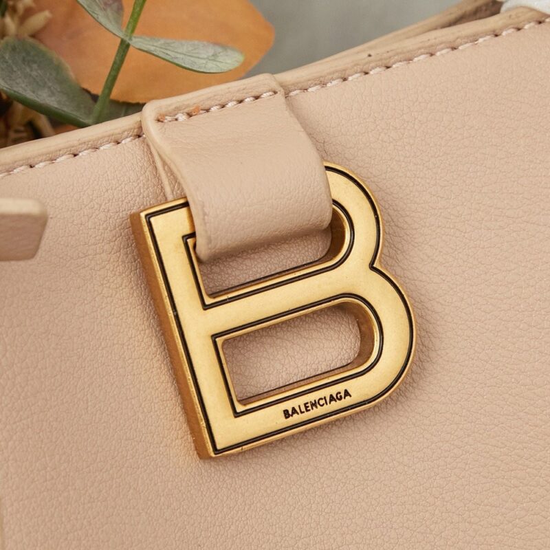 【AT3729】Balenciagaのクラシックで万能なトートバッグ | ラグジュアリーな都市のスタイル 🎀