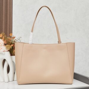 【AT3731】Balenciaga バレンシアガのクラシックな大きめトートバッグ｜シンプルでおしゃれな軽奢派品格