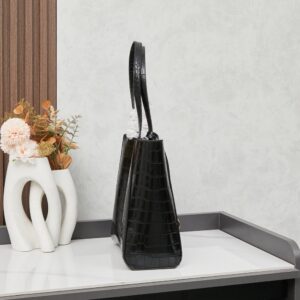 【AT3733】🖤 Balenciaga バレンシアガのクラシックなクロコダイル柄トートバッグ 🖤