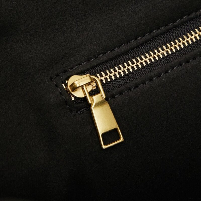 【AT3734】🖤 Balenciaga クラシッククロコダイルプリントトートバッグ 🖤