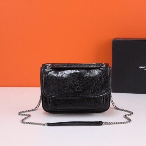 【AT3739】🖤 YSL サンローランのNikiシリーズ、ブラックヴィンテージラムスキンチェーンバッグ 🖤
