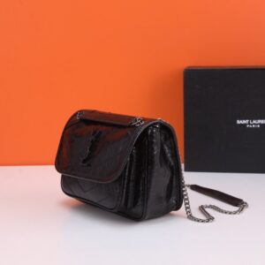 【AT3739】🖤 YSL サンローランのNikiシリーズ、ブラックヴィンテージラムスキンチェーンバッグ 🖤
