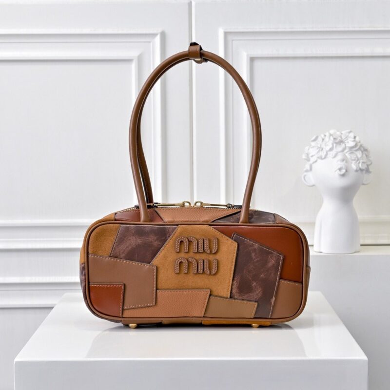【AT3745】MIU MIU ヴィンテージ パッチワーク トートバッグ ✨