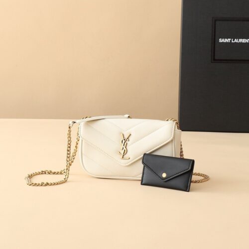 【AT3751】✨YSL SAINT LAURENTのクラシックなエンベロープバッグ | ヴィンテージラグジュアリーなコンパクトチェーンバッグ✨
