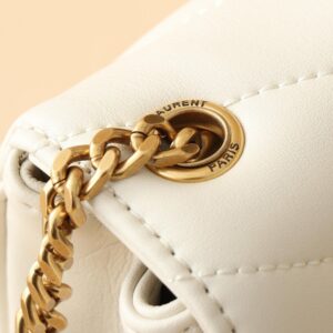 【AT3751】✨YSL SAINT LAURENTのクラシックなエンベロープバッグ | ヴィンテージラグジュアリーなコンパクトチェーンバッグ✨