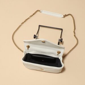 【AT3751】✨YSL SAINT LAURENTのクラシックなエンベロープバッグ | ヴィンテージラグジュアリーなコンパクトチェーンバッグ✨