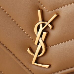 【AT3753】✨ YSL Saint Laurent 贅沢なヤギ革のゴールドチェーンショルダーバッグ ✨