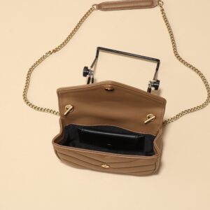 【AT3753】✨ YSL Saint Laurent 贅沢なヤギ革のゴールドチェーンショルダーバッグ ✨
