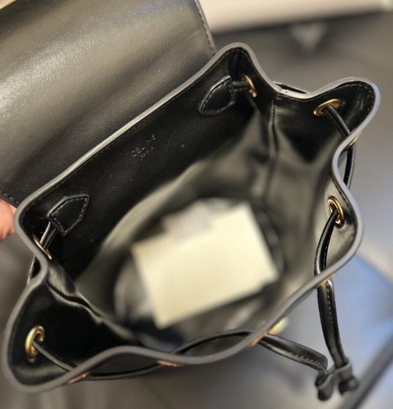 【AT3769】Celineセリーヌのクラシックなトリオンフ牛革の引き紐付きリュックサック🎒✨