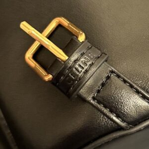 【AT3769】Celineセリーヌのクラシックなトリオンフ牛革の引き紐付きリュックサック🎒✨