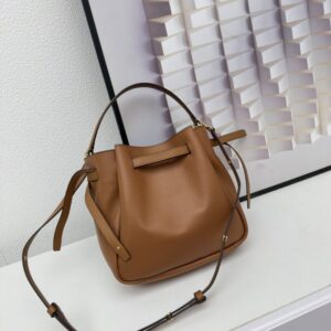 【AT3779】Tory Burch トリー・バーチの定番バケットバッグ｜シンプルでエレガント、ファッションに合わせやすい。
