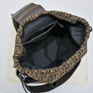 【AT3781】🎒 Fendi Roma クラシックバックパック - FFモノグラムコレクション 🎒