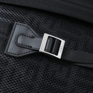 【AT3783】🎒 Fendi FFロゴ レトロなカジュアル リュックサック - ブラック 🖤✨