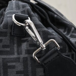 【AT3783】🎒 Fendi FFロゴ レトロなカジュアル リュックサック - ブラック 🖤✨