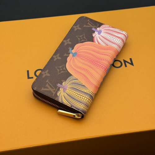 【AT3808】Louis Vuitton ルイ・ヴィトンYayoi Kusamaパンプキンコラボレーション長財布✨