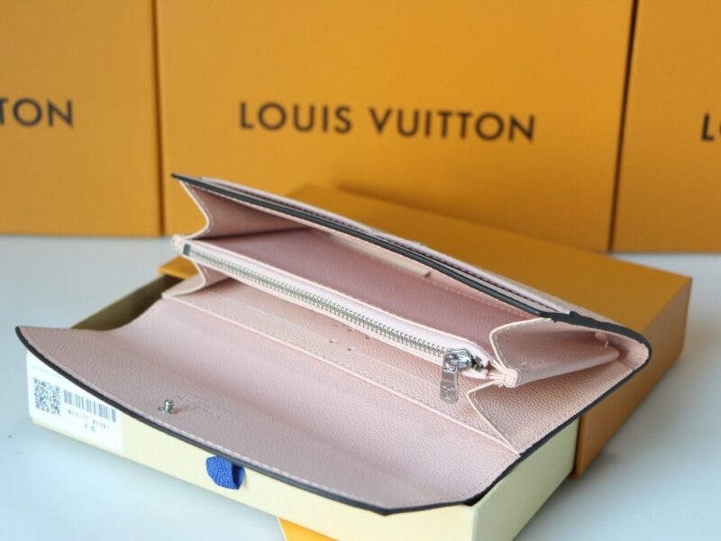 【AT3842】Louis Vuitton ルイ・ヴィトンLVパンチングモノグラム長財布✨