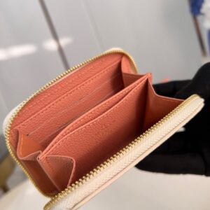 【AT3868】Louis Vuitton ルイ・ヴィトン M60574 モノグラム チョコレートピンク ファスナーコインケース 🍑 少女らしい感じたっぷり・可愛らしく上品・万能な甘美なスタイル
