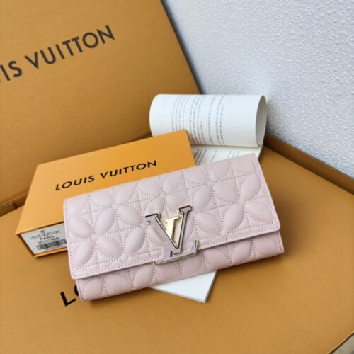 【AT3873】Louis Vuitton ルイ・ヴィトンのV形金属バックル付き長財布（浅いピンク色）🌸 エレガントでシンプル | 万能で柔らかい | ラグジュアリーブランドの選択 🌸 M11417