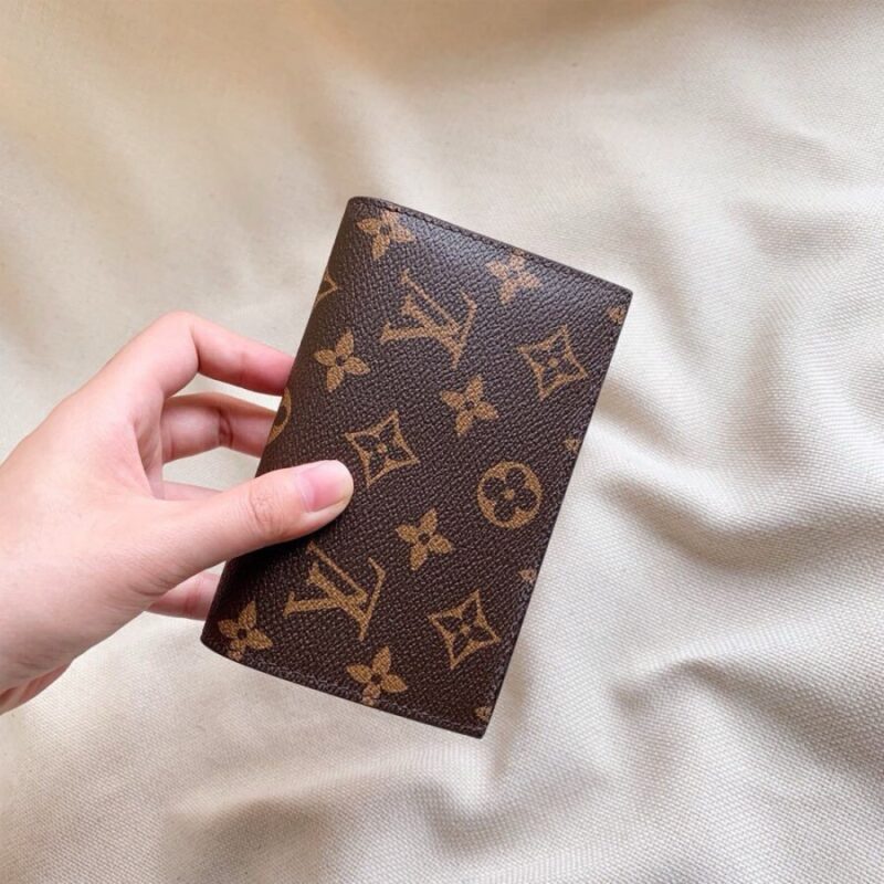 【AT3878】Louis Vuitton ルイ・ヴィトンのモノグラム・キャンバス長財布👛✨永遠に時を超えるクラシックなデザインは、豪華さと実用性の完璧な組み合わせを演出します