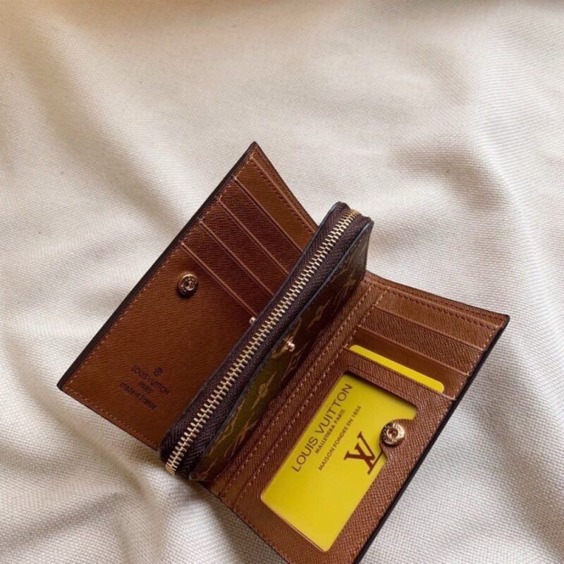 【AT3878】Louis Vuitton ルイ・ヴィトンのモノグラム・キャンバス長財布👛✨永遠に時を超えるクラシックなデザインは、豪華さと実用性の完璧な組み合わせを演出します