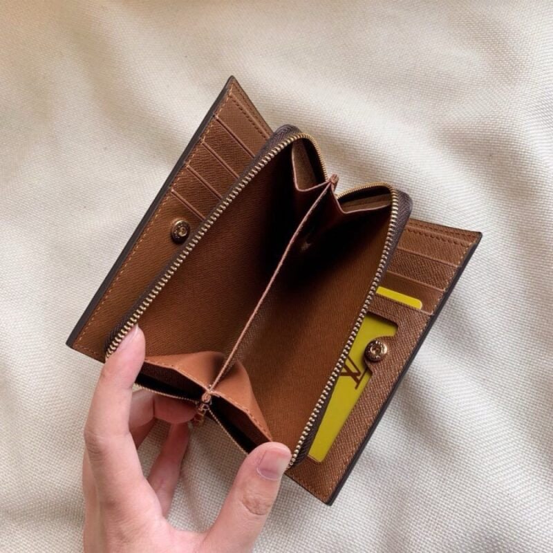 【AT3878】Louis Vuitton ルイ・ヴィトンのモノグラム・キャンバス長財布👛✨永遠に時を超えるクラシックなデザインは、豪華さと実用性の完璧な組み合わせを演出します