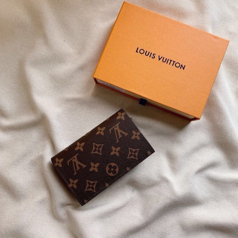 【AT3878】Louis Vuitton ルイ・ヴィトンのモノグラム・キャンバス長財布👛✨永遠に時を超えるクラシックなデザインは、豪華さと実用性の完璧な組み合わせを演出します