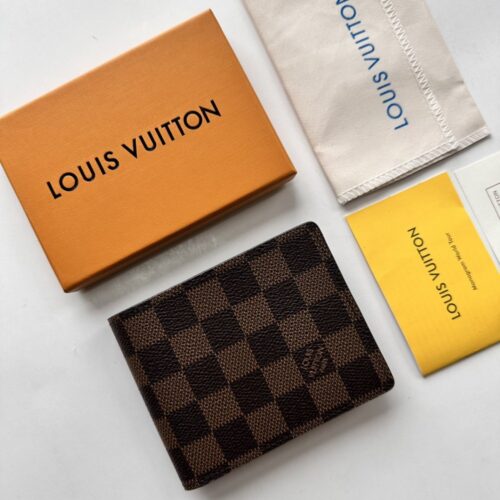 【AT3883】Louis Vuitton ルイ・ヴィトン チェック柄の短財布（メンズ）🖤✨クラシックな作品・高貴な選択✨M60895