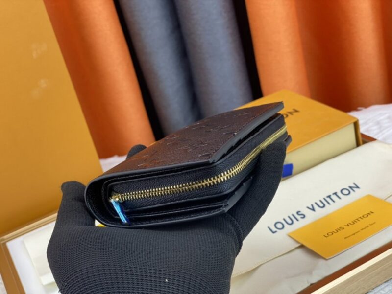 【AT3895】Louis Vuitton ルイ・ヴィトン ブラック モノグラム・アンプラント レザー ロングウォレット｜ジッパー付きコインポケット｜多カードスロット｜フランス製 🇫🇷  Louis Vuitton Monogram Empreinte 🖤