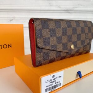 【AT3902】✨ Louis Vuitton ルイ・ヴィトン ダミエ 長財布（レッドライニング）🎀 クラシックと実用性を兼ね備えています。