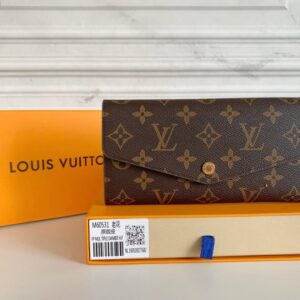 【AT3904】🌟 Louis Vuitton ルイ・ヴィトン モノグラム ロングジップ財布✨ 👜 クラシック再現、優雅と実用性の共存！