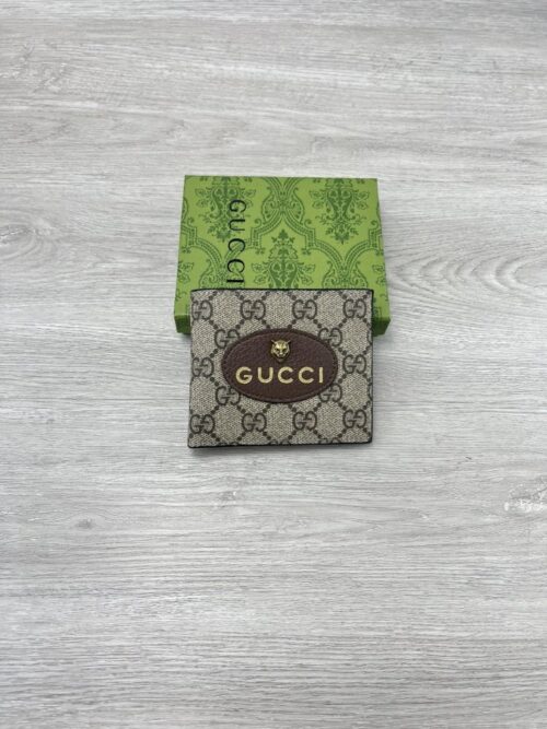 【AT3931】🌟 Gucci グッチ GGスプリーム シリーズ タイガーヘッドロゴ ショートウォレット👜✨