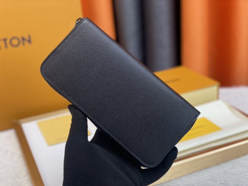 【AT3938】Louis Vuitton ルイ・ヴィトン クラシックなブラックのフルレザー長財布 🖤 ラグジュアリー・控えめ・あらゆるスタイルにマッチ
