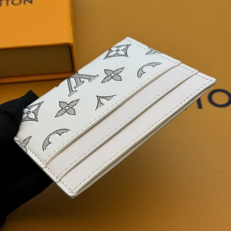 【AT3941】🌟 Louis Vuitton ルイ・ヴィトン ホワイトクラシック モノグラム カードケース 💼✨ ミニマルなライン × ラグジュアリーな雰囲気 | LV ブランド ユニセックス カードケース