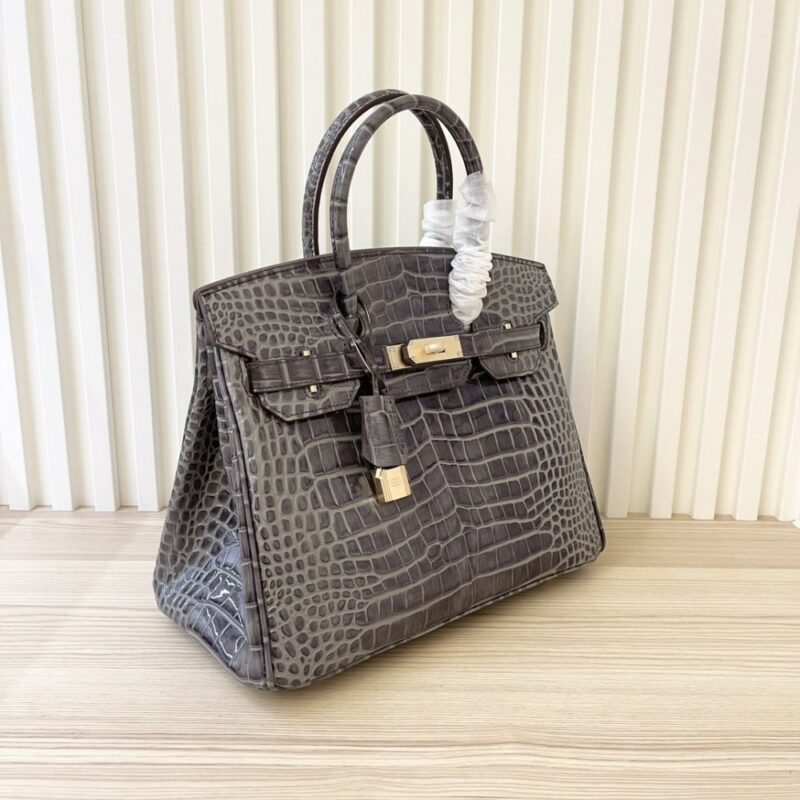 【AT4043】🎀  Hermès エルメス バーキン 30 クロコダイルパターン ハンドバッグ – グレー ゴールドバックル 👜✨