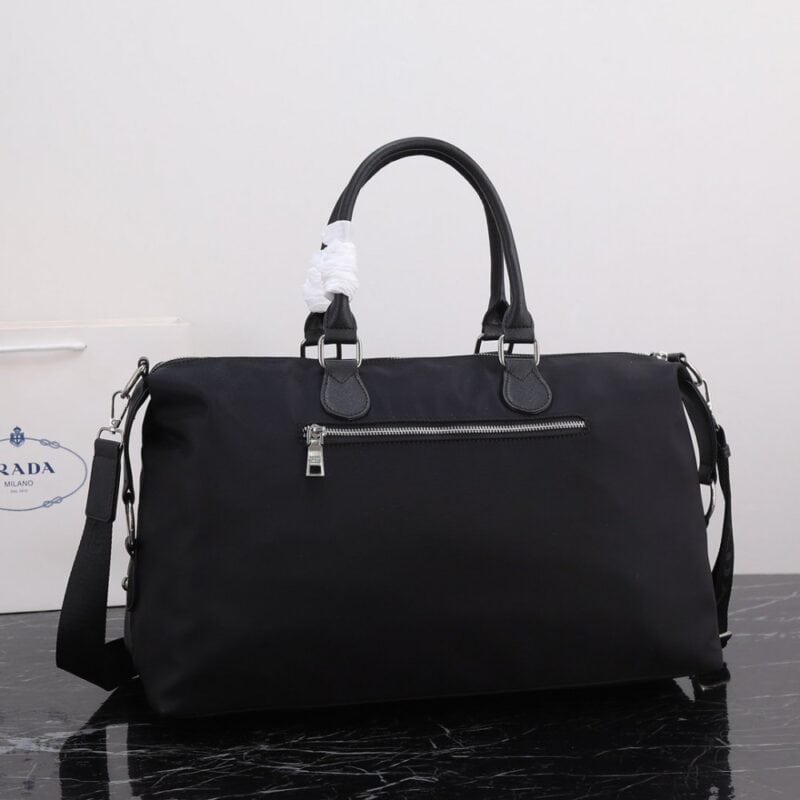 【AT4045】✨ Prada プラダ ブラック ナイロン トラベル トートバッグ 大容量 カジュアルバッグ✨