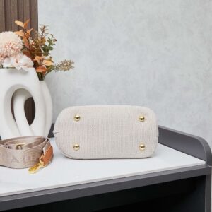 【AT4074】プラダ Prada 亜麻混紡 トートバッグ：軽奢な夏のリゾートファッション