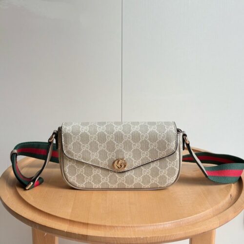 【AT4106】グッチクラシック エンベロープバッグ（Gucci Classic Envelope Bag） | Gucci Italy