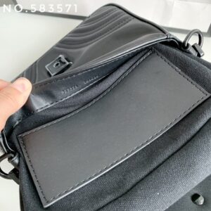 【AT4113】グッチ(Gucci) マルモント ミニハンドバッグ 黒羊皮 チェーンショルダーバッグ 21x15.5x8cm | Gucci Italy