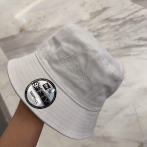 【AT4152】🧢✨ サンローラン × ニューエラ 白色刺繍バケットハット YSL