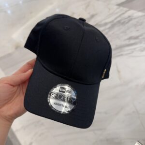 【AT4156】🖤 サンローラン × ニューエラ コラボ 9FORTY ブラックベースボールキャップ YSL
