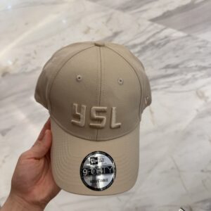 【AT4162】🧢 YSL 刺繍立体ロゴキャップ | ベージュ New Era × SAINT LAURENT コラボモデル