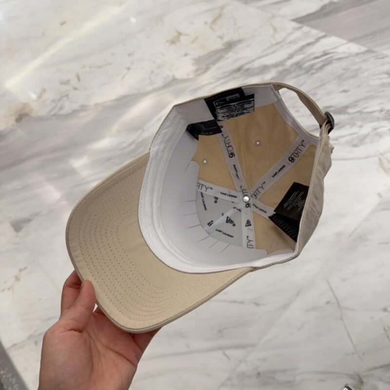 【AT4164】🧢 サンローラン 刺繍クラシック カーキ色9FORTYベースボールキャップ | NEW ERAコラボ YSL✨