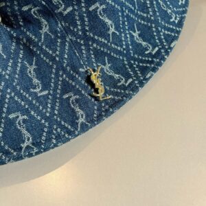【AT4169】🧢✨ YSL 刺繍ロゴ入りデニムバケットハット ✨🧢 男女兼用でスタイリッシュなコーデにぴったりの逸品！