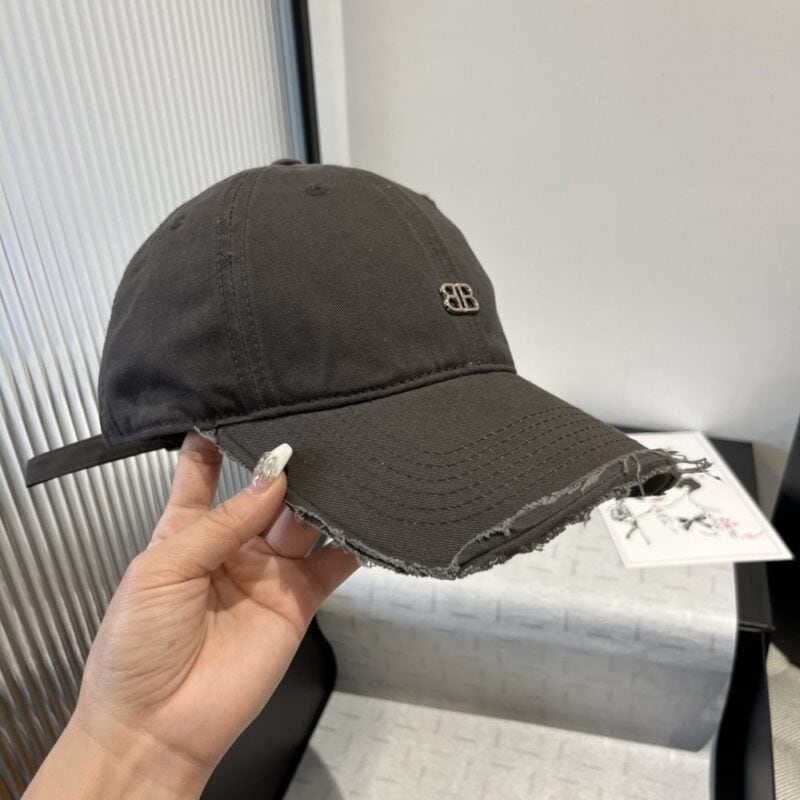【AT5876】バレンシアガの都市ファッショントレンドキャップ | 都市散歩とカジュアルな集まりに最適 | Balenciaga