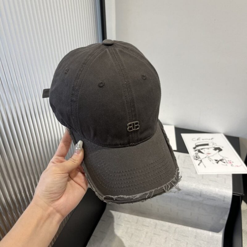 【AT5876】バレンシアガの都市ファッショントレンドキャップ | 都市散歩とカジュアルな集まりに最適 | Balenciaga
