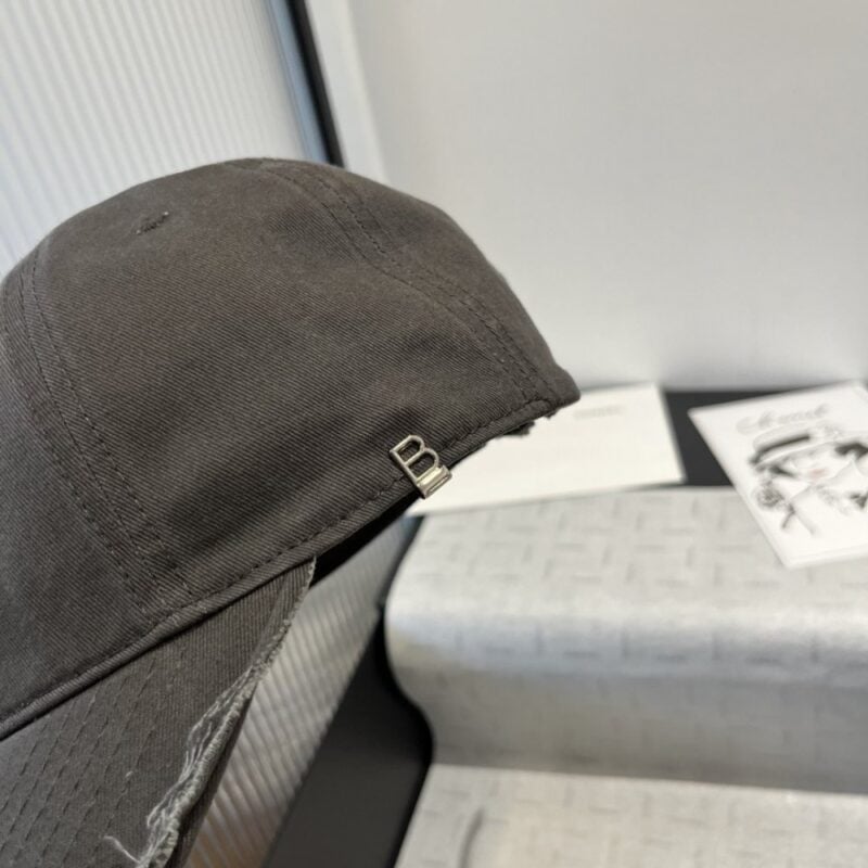 【AT5876】バレンシアガの都市ファッショントレンドキャップ | 都市散歩とカジュアルな集まりに最適 | Balenciaga