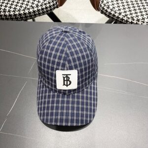 【AT5885】バーバリーブルーチェック柄キャップ - 英国のファッションと都会のエレガンスが融合 | Burberry London