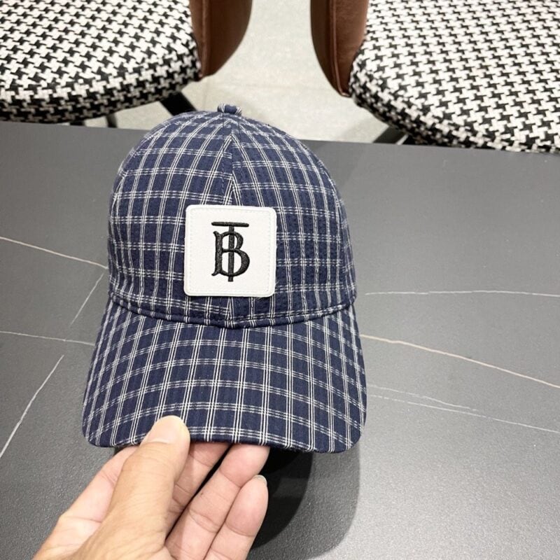 【AT5885】バーバリーブルーチェック柄キャップ - 英国のファッションと都会のエレガンスが融合 | Burberry London
